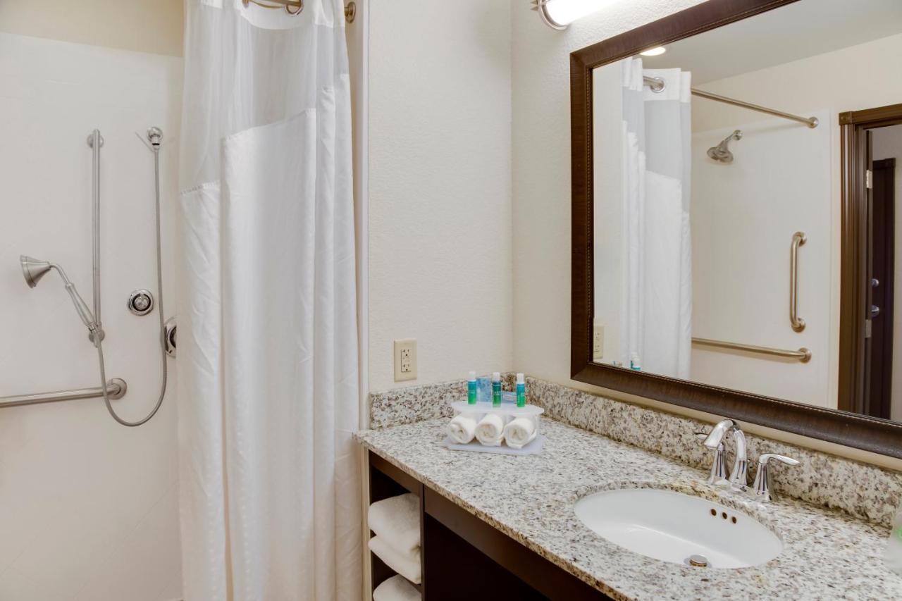 Holiday Inn Express & Suites Nevada By Ihg Rom bilde