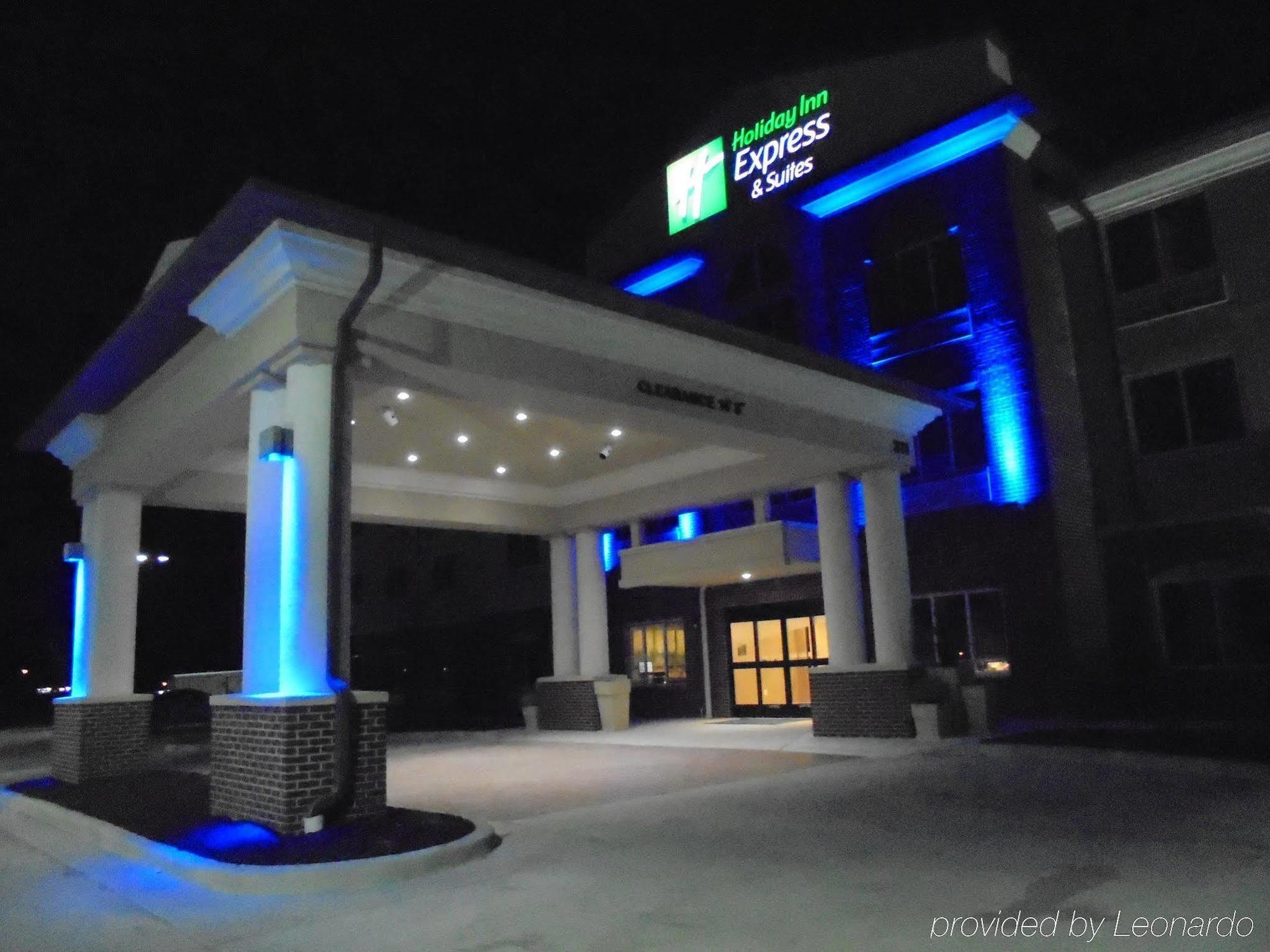 Holiday Inn Express & Suites Nevada By Ihg Eksteriør bilde