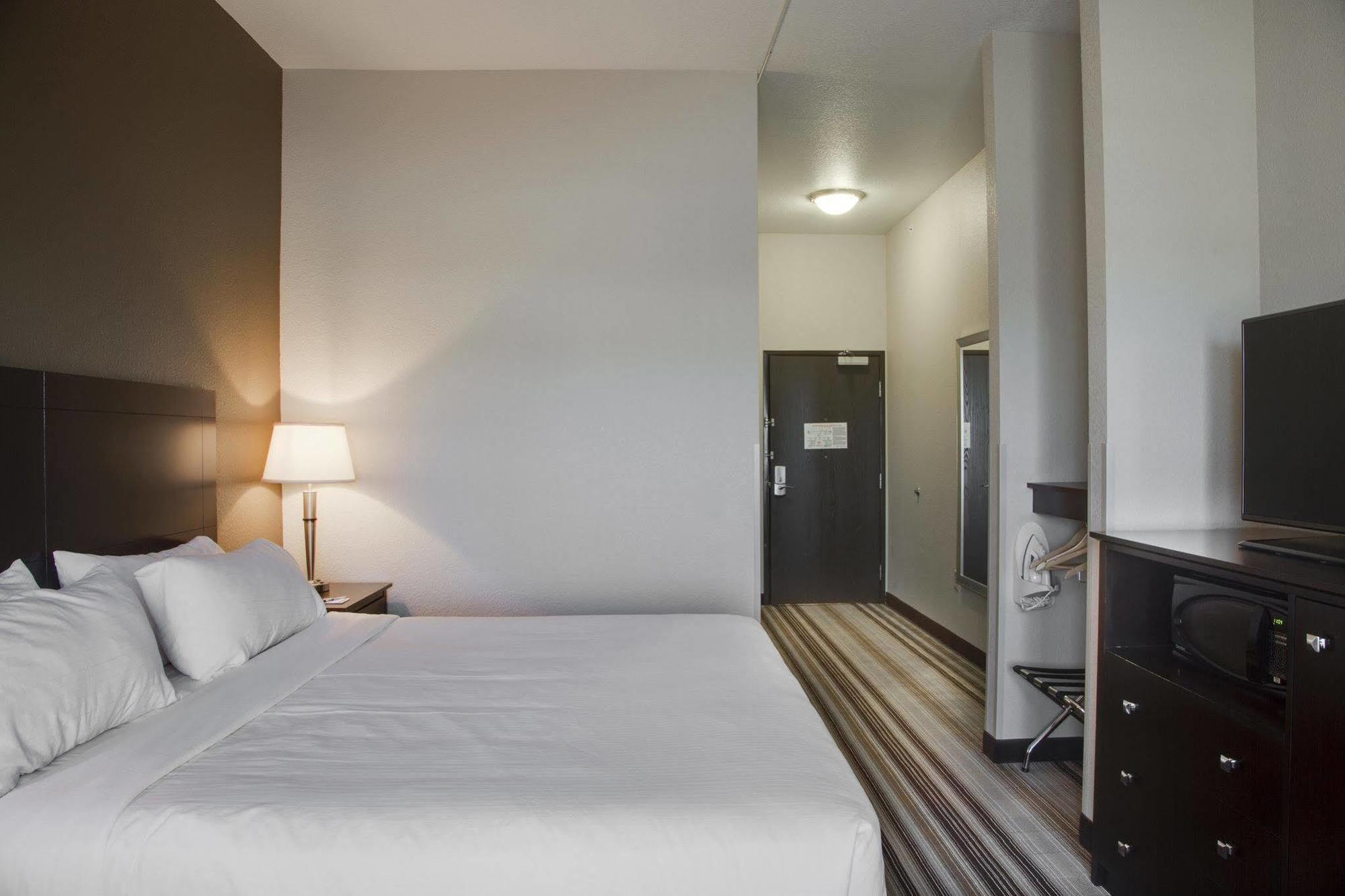 Holiday Inn Express & Suites Nevada By Ihg Eksteriør bilde