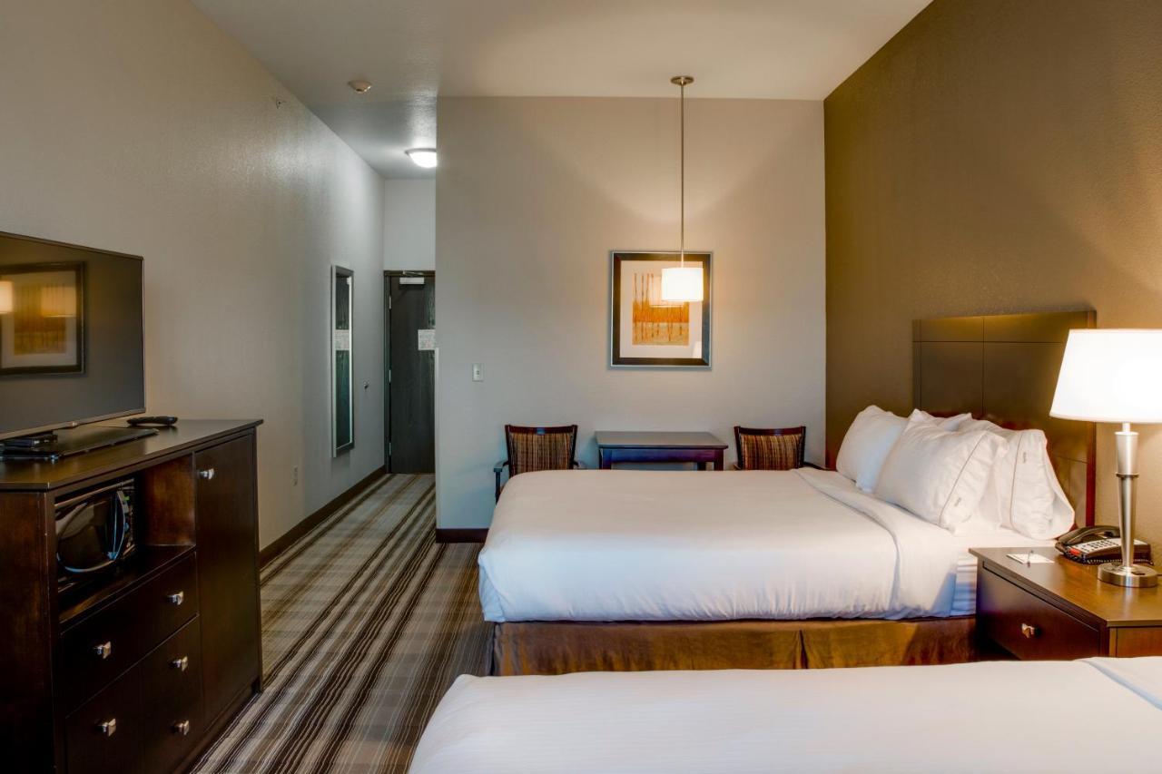 Holiday Inn Express & Suites Nevada By Ihg Rom bilde